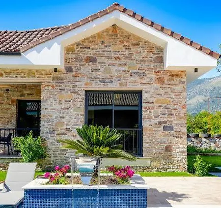 Villa Citrus Stone House *