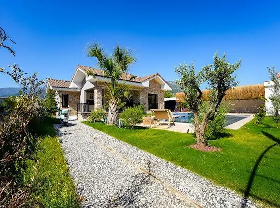 Citrus Stone House *